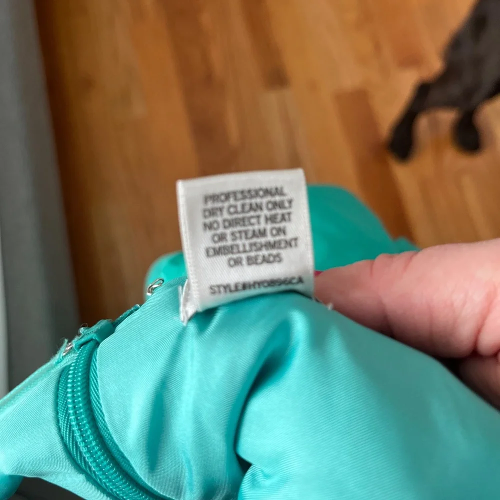 Cache gown - Picture 5 of 6